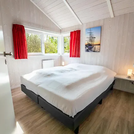 Strandblick - Dorf 1 04 *