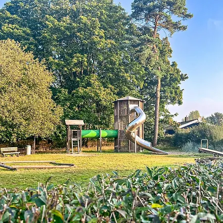 Strandblick - Dorf 1 04 *