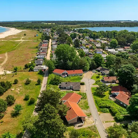 בית נופש Strandblick - Dorf 1 04 *