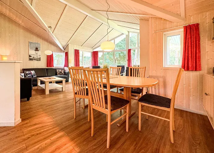 Strandblick - Dorf 1 04 * Priwall