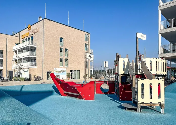 Strandblick - Dorf 1 04 *